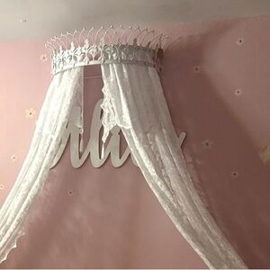 White Lace Canopy Bed Crown